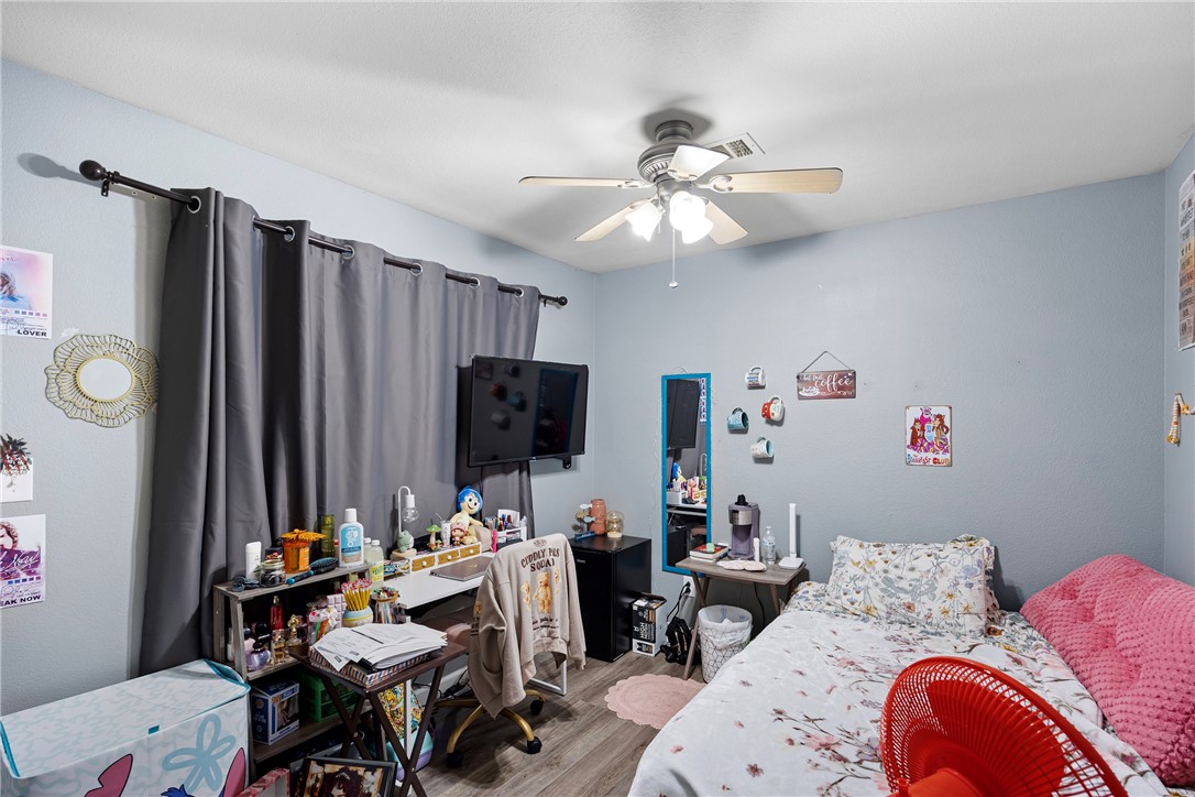 property viewer photo 19