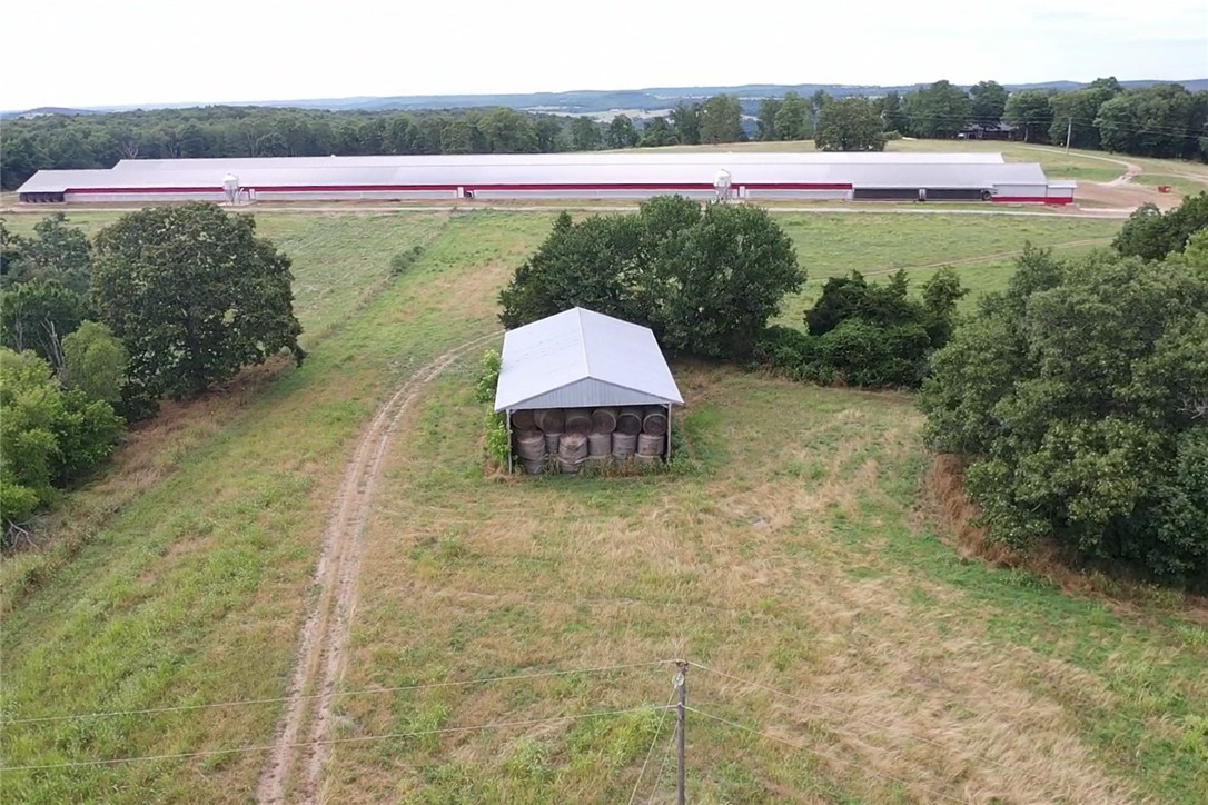 main property photo 23