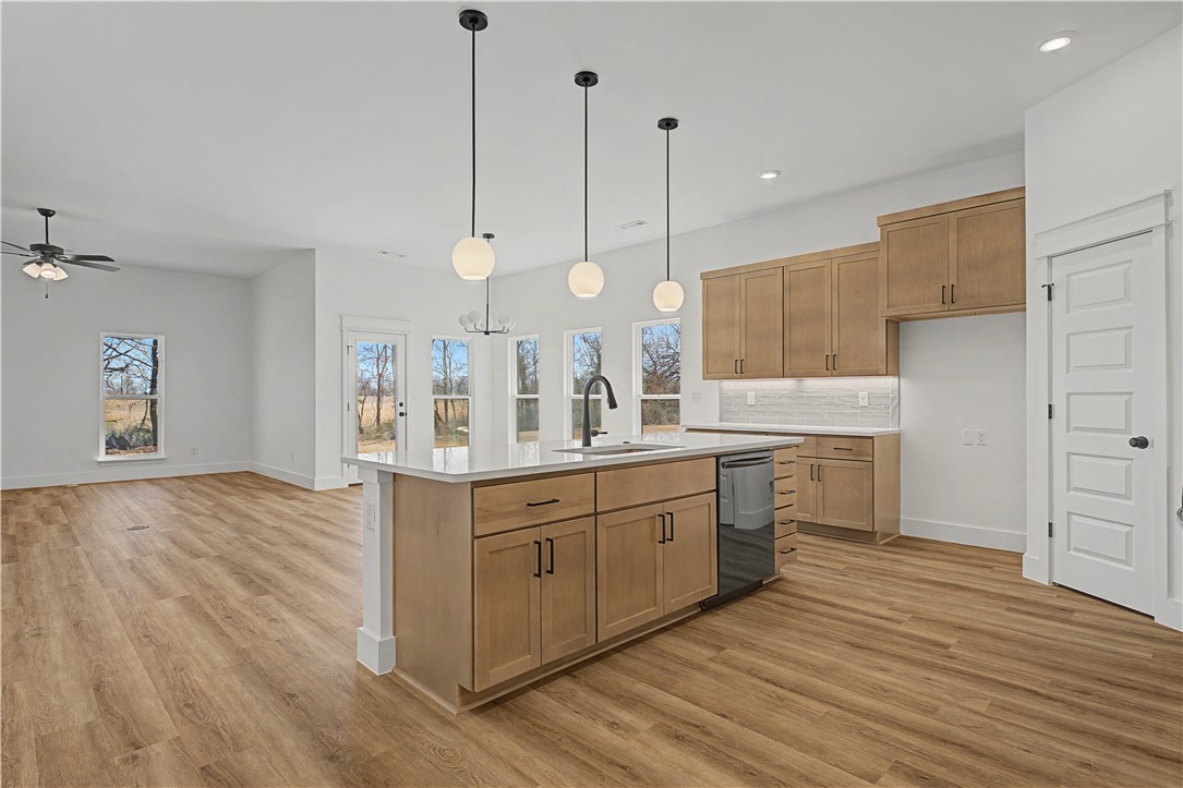 property viewer photo 15