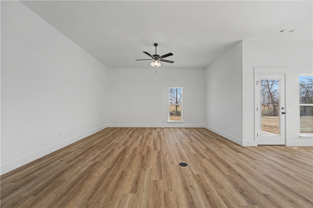property viewer photo 16