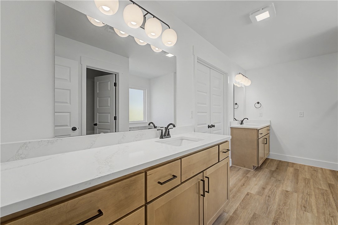 property viewer photo 32