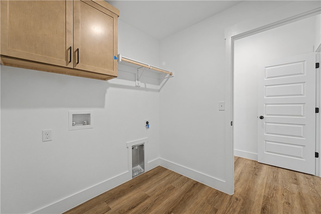 property viewer photo 35