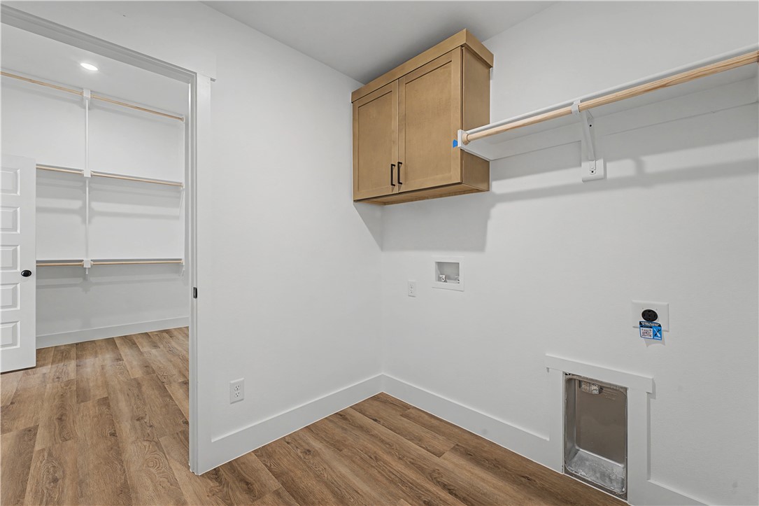property viewer photo 36