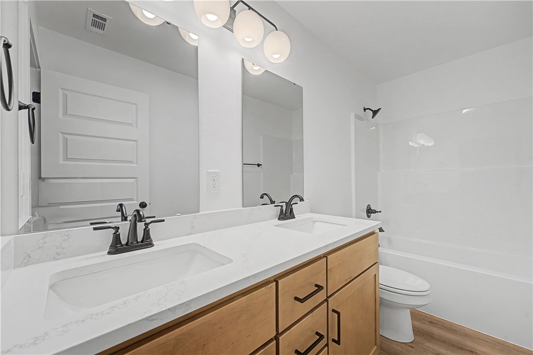 property viewer photo 6