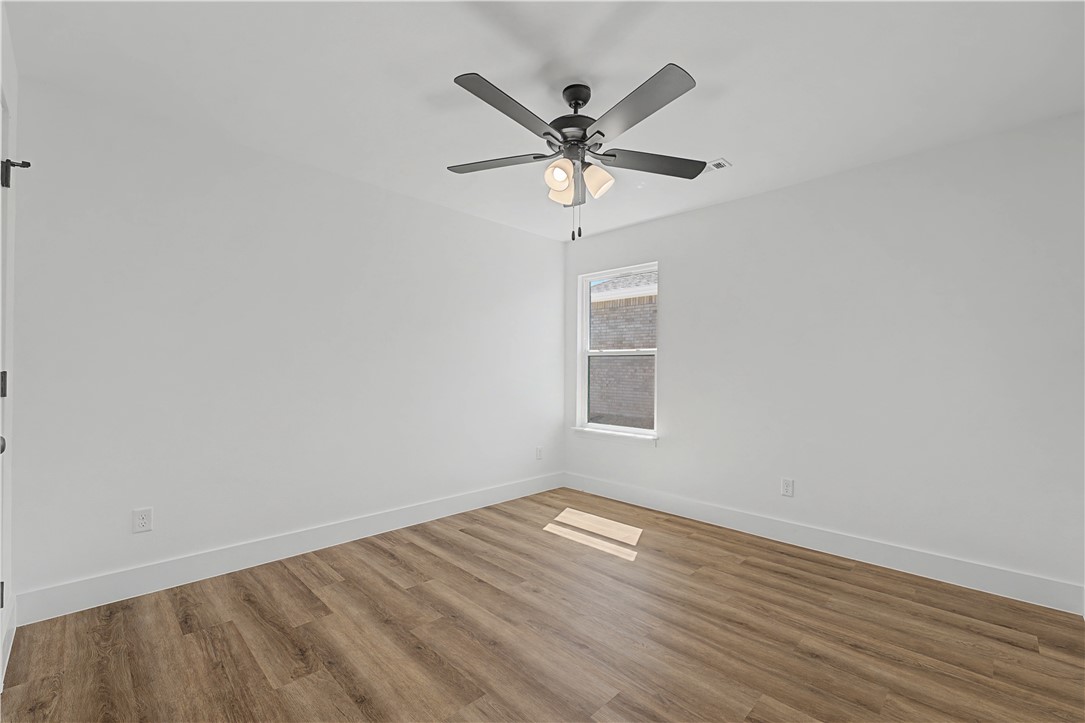 property viewer photo 7