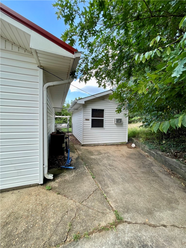 main property photo 47
