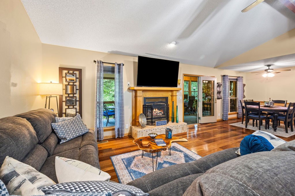 property viewer photo 10