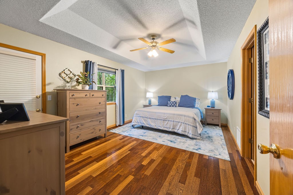 property viewer photo 23