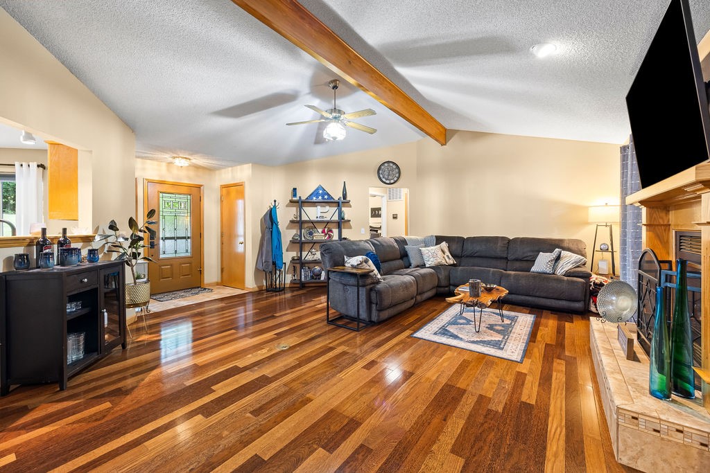 property viewer photo 3