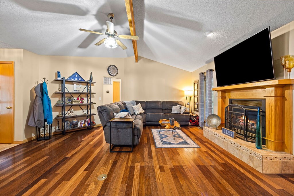 property viewer photo 4