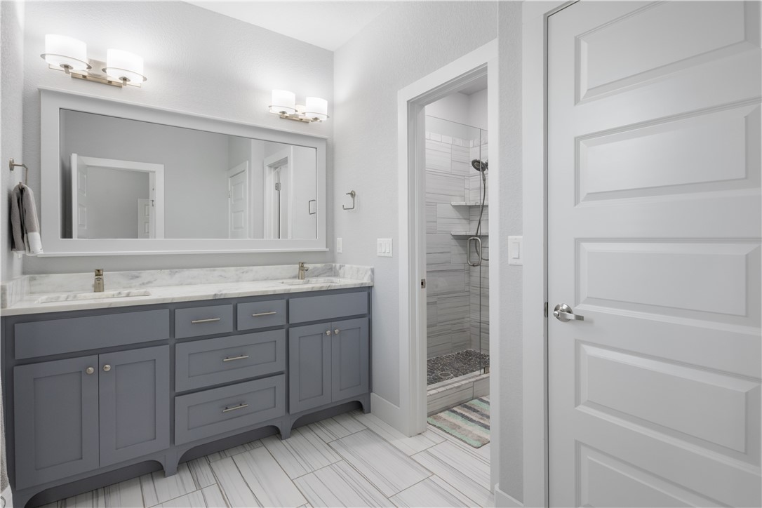 property viewer photo 25