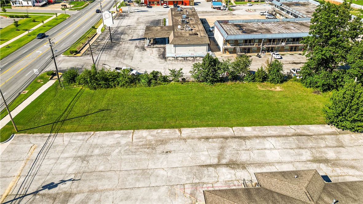 main property photo 10