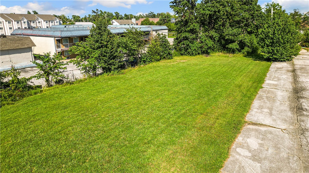main property photo 11