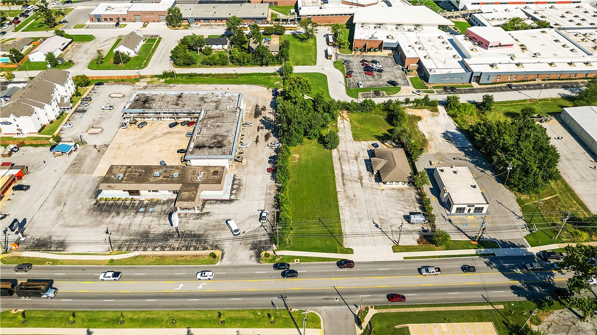 main property photo 3