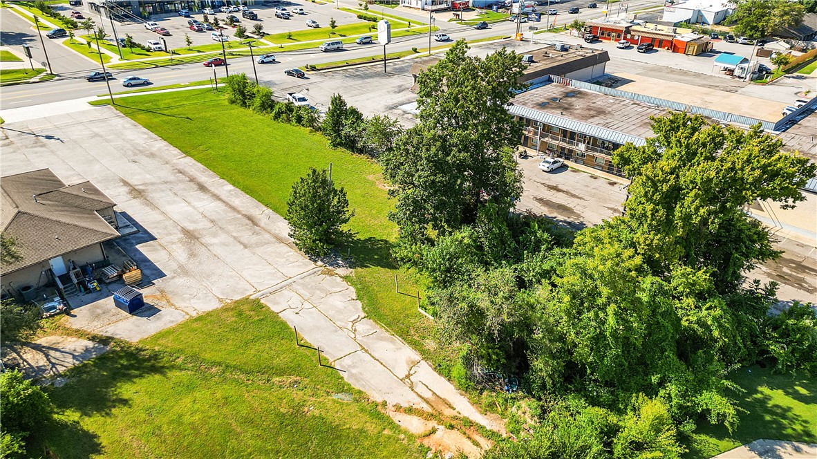 main property photo 9