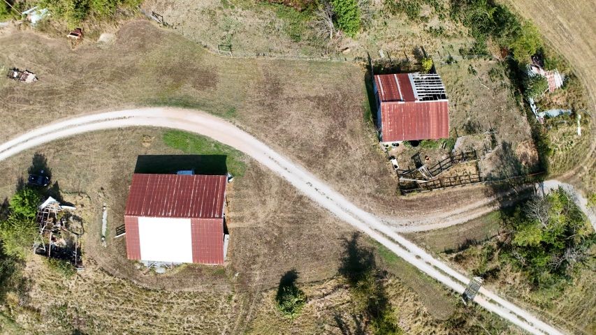 main property photo 48