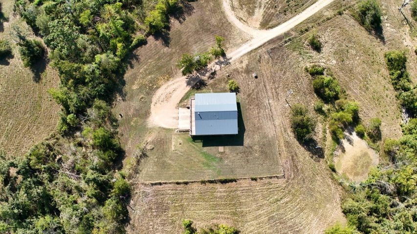 main property photo 51