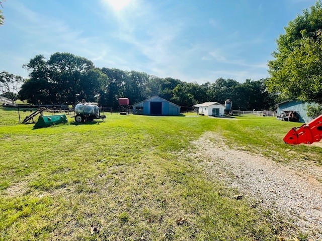 main property photo 11