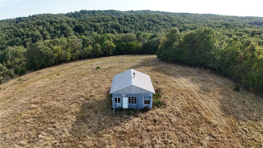 main property photo 8