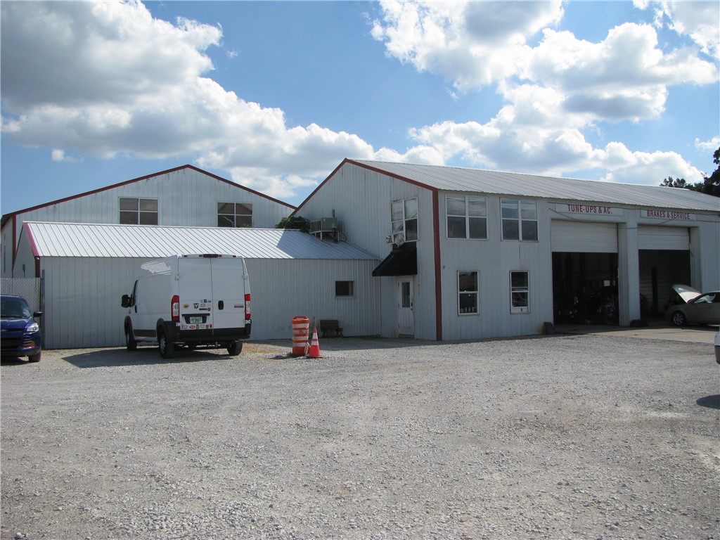 main property photo 2
