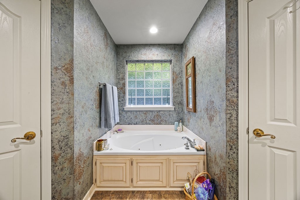property viewer photo 14