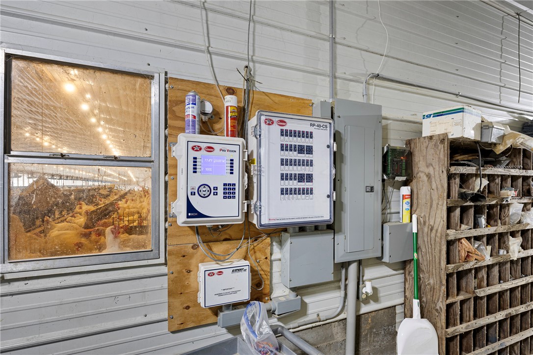 main property photo 17