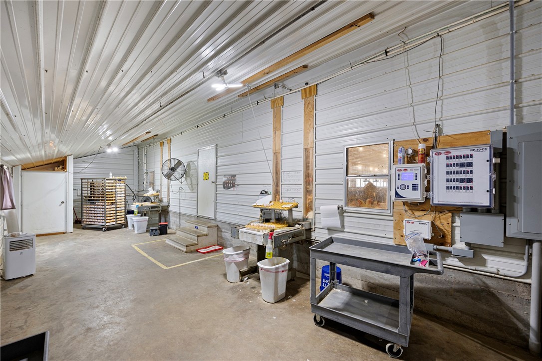 main property photo 19