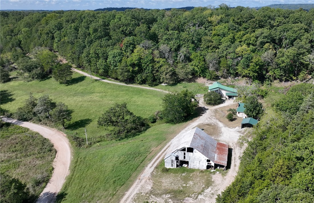 main property photo 28