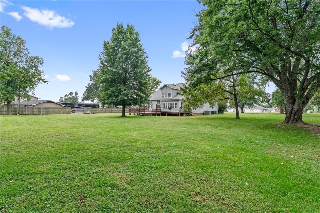 main property photo 28