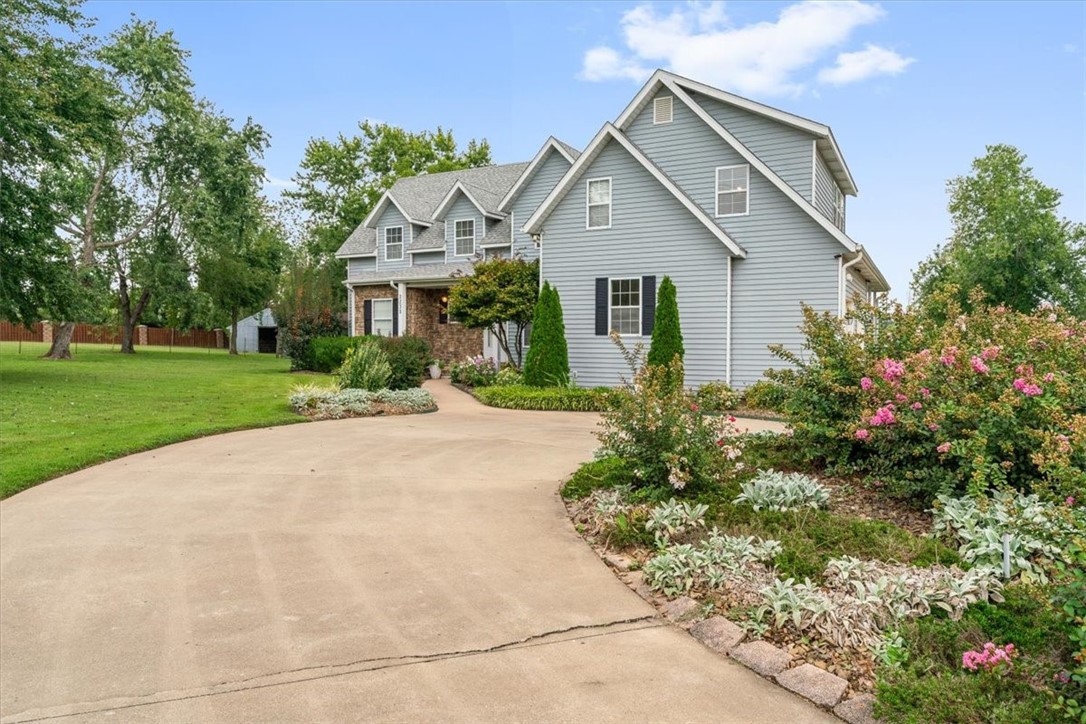 main property photo 3