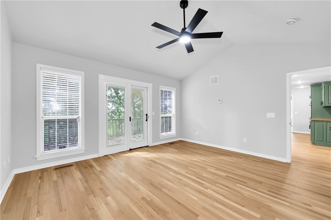 property viewer photo 35