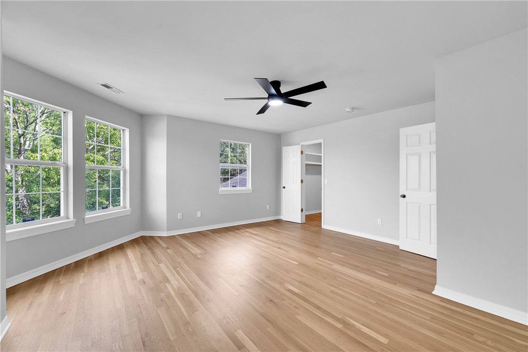 property viewer photo 36