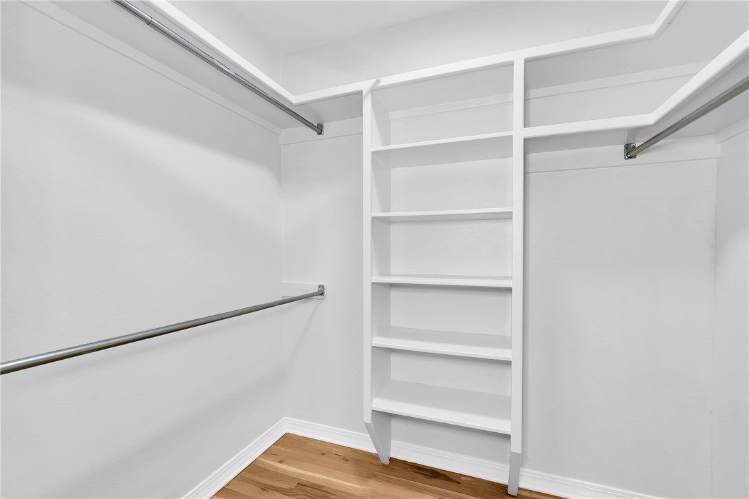 property viewer photo 37