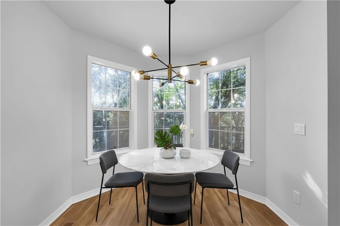 property viewer photo 7