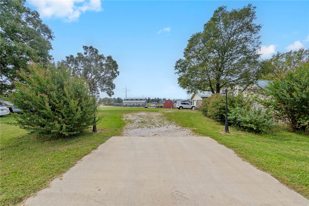 main property photo 31