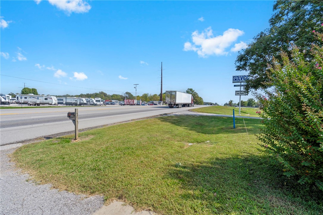 main property photo 38