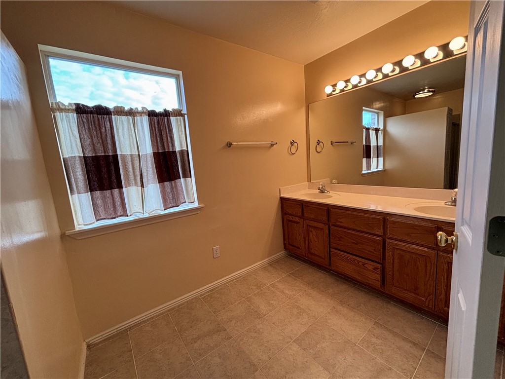 property viewer photo 12