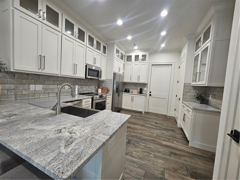 property viewer photo 12