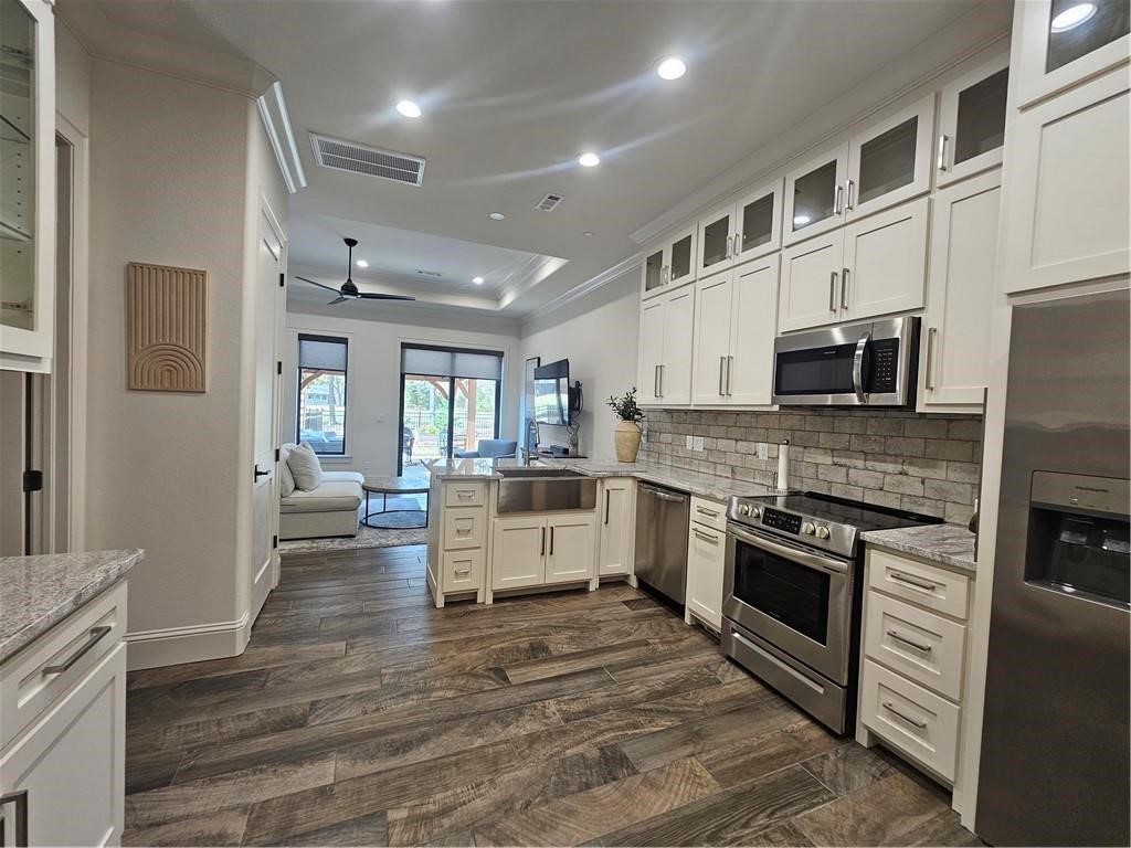 property viewer photo 14