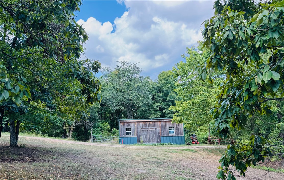main property photo 10