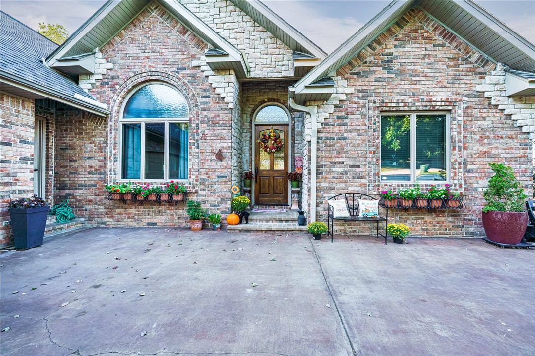 main property photo 13