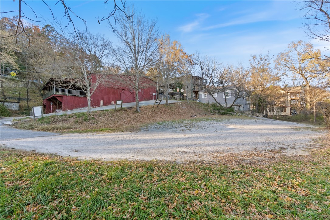 main property photo 31