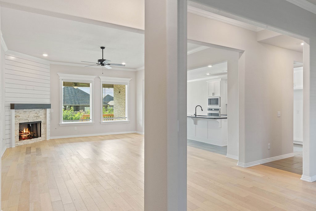 property viewer photo 4