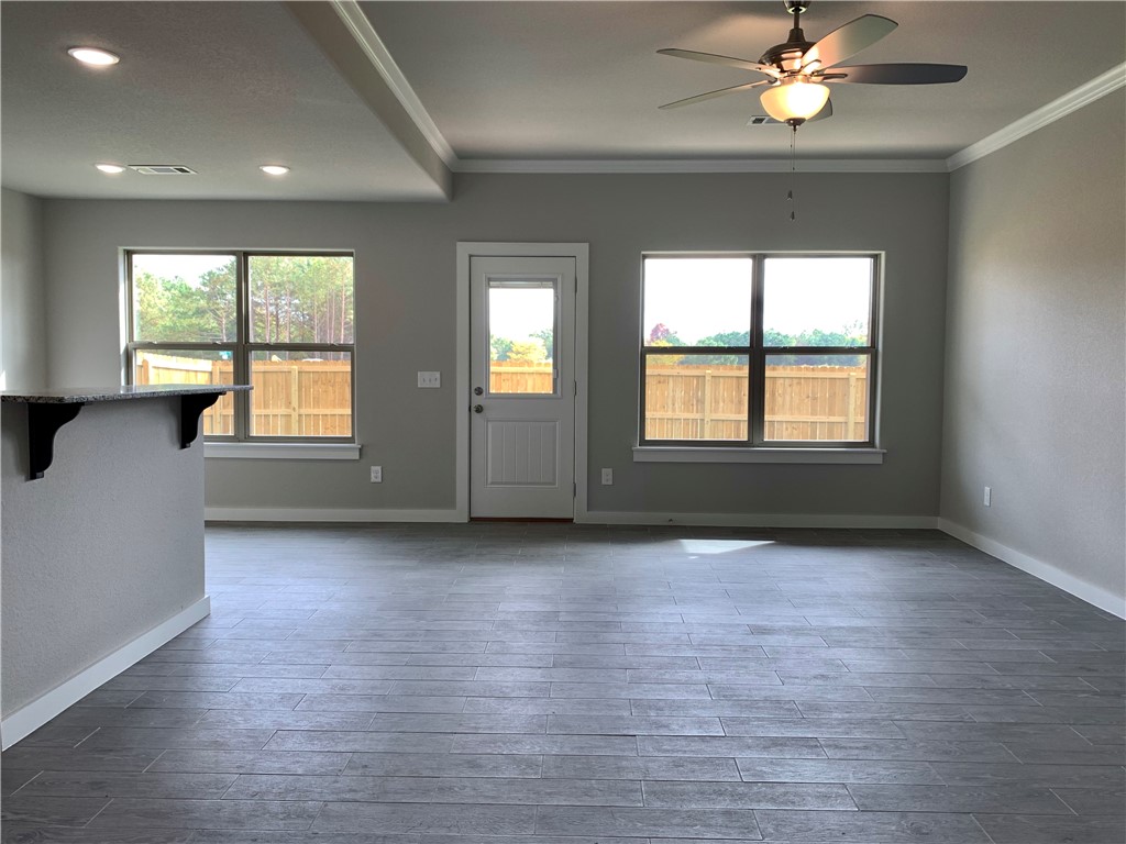 property viewer photo 3