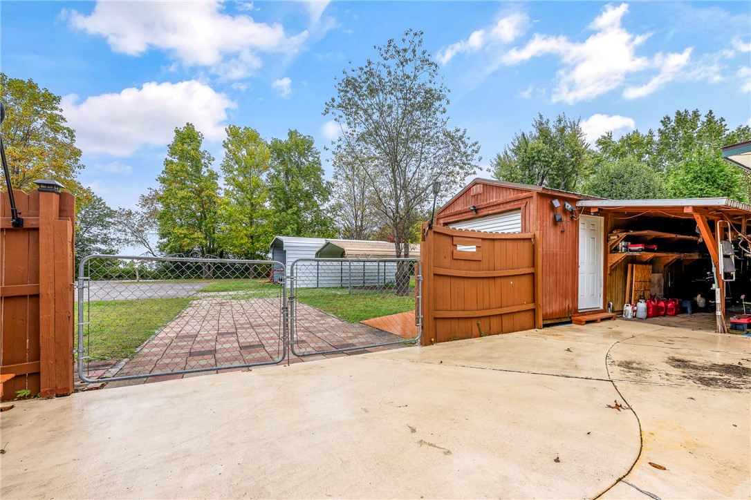 main property photo 21