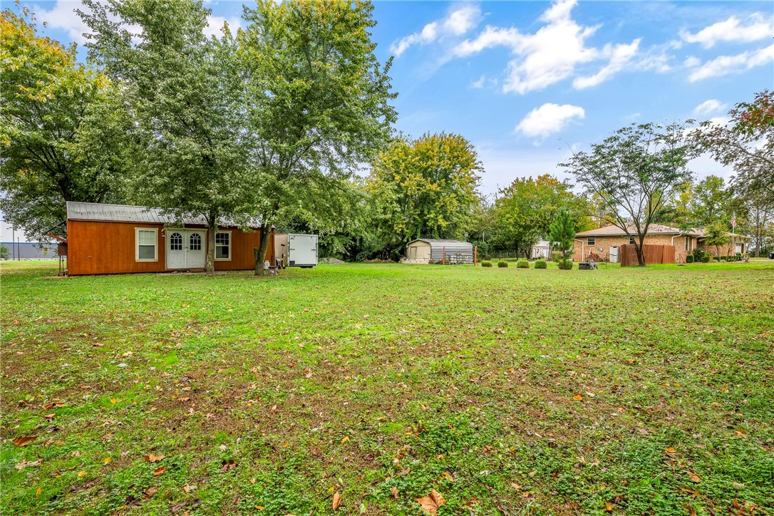 main property photo 26