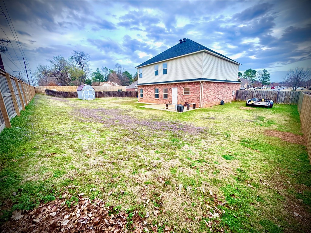 main property photo 29