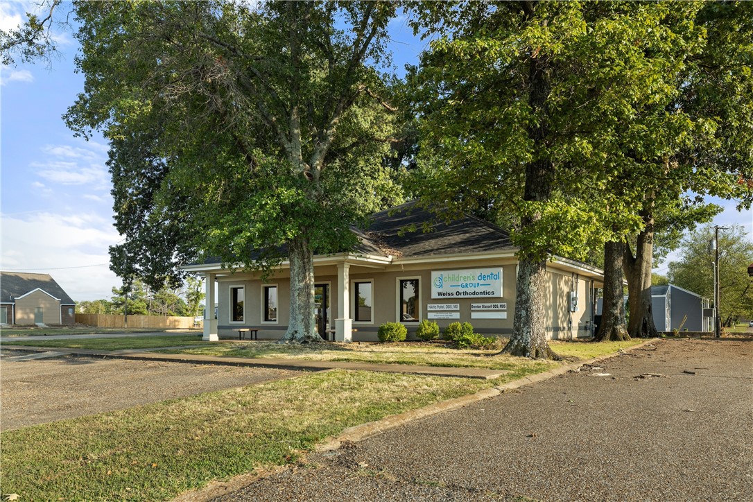 main property photo 14