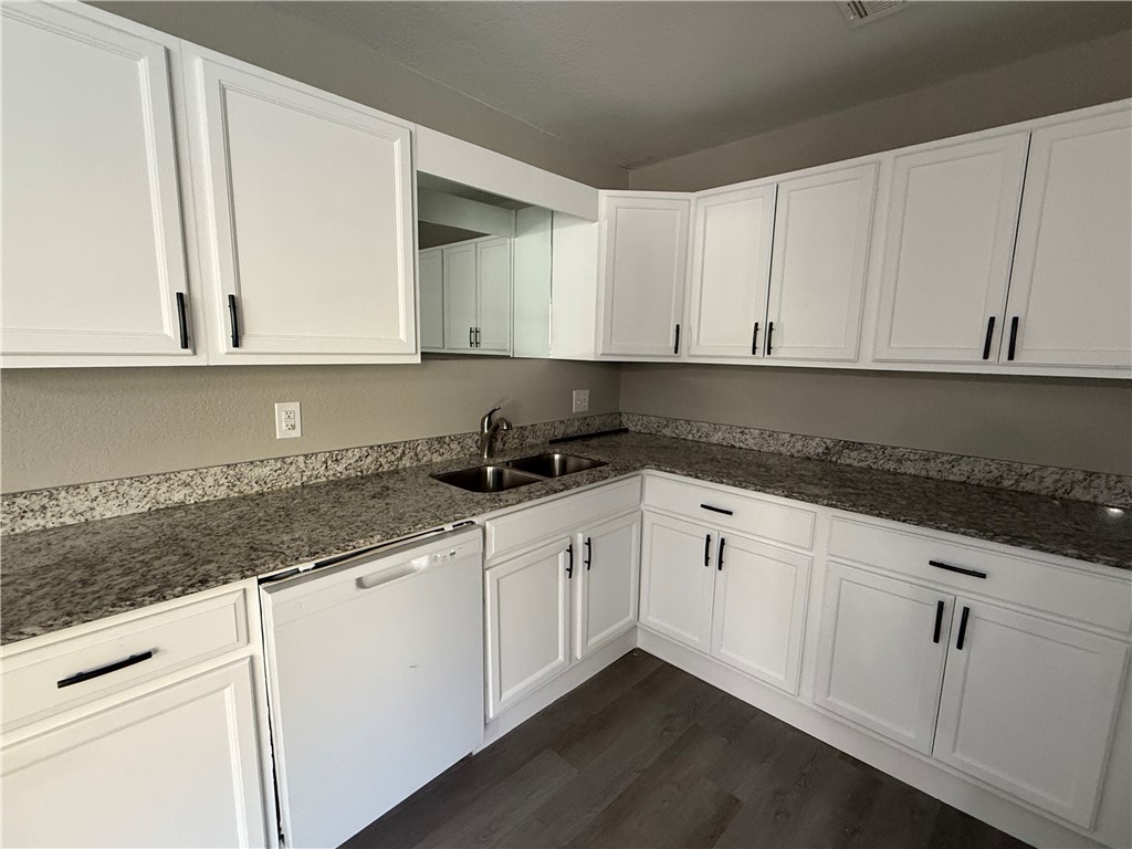 property viewer photo 12