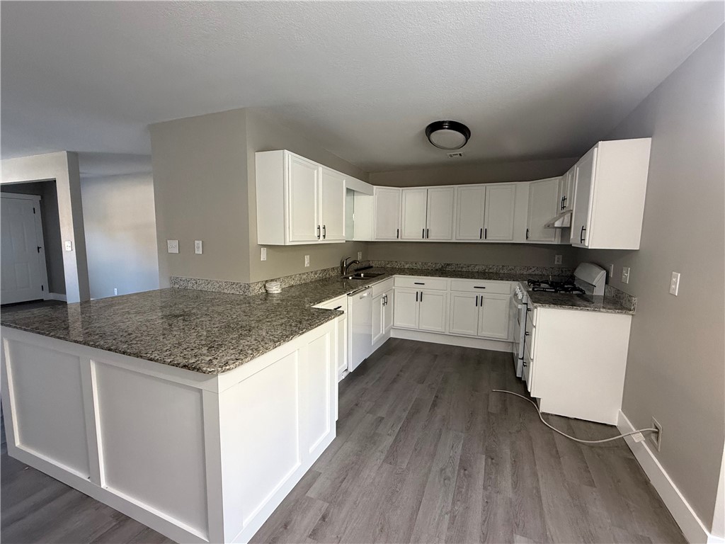 property viewer photo 9
